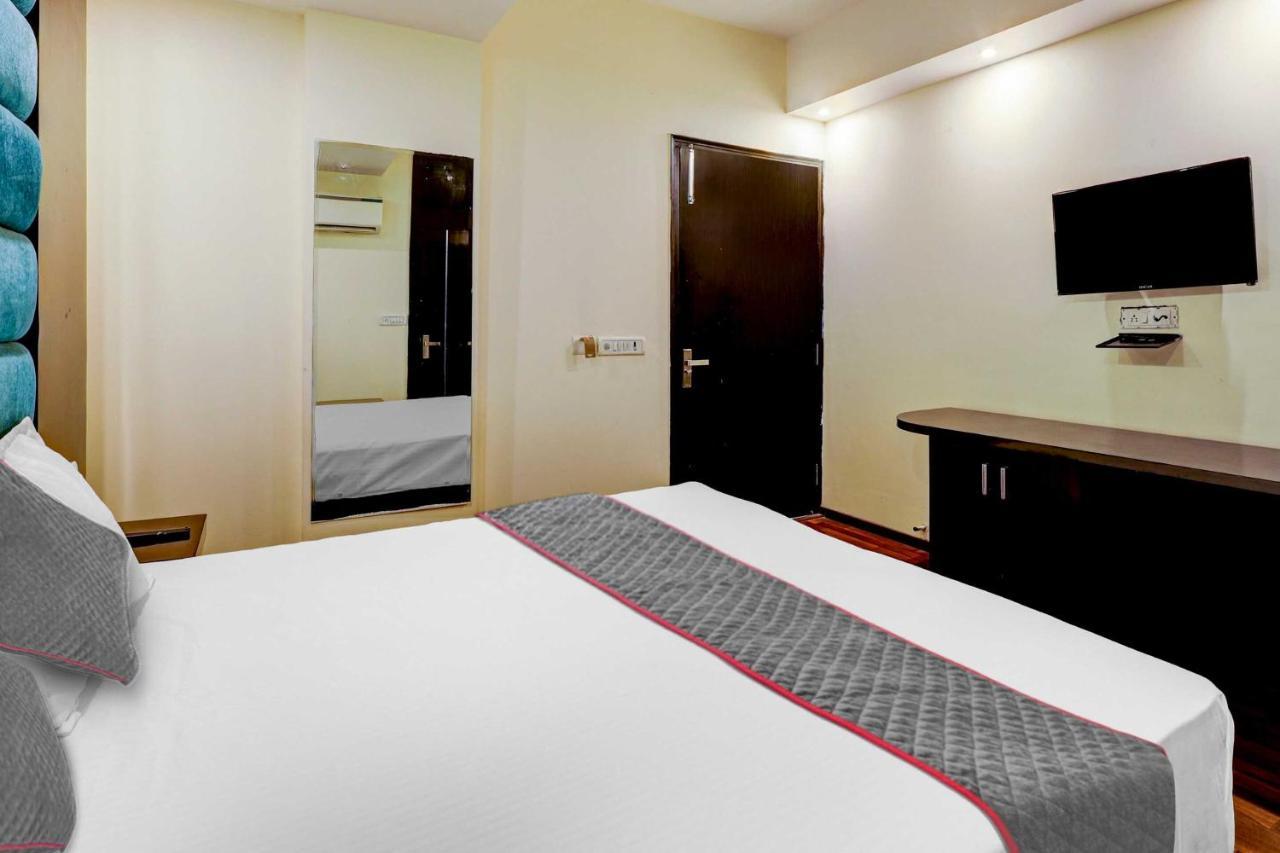 Townhouse Golden King Otel Yeni Delhi Dış mekan fotoğraf