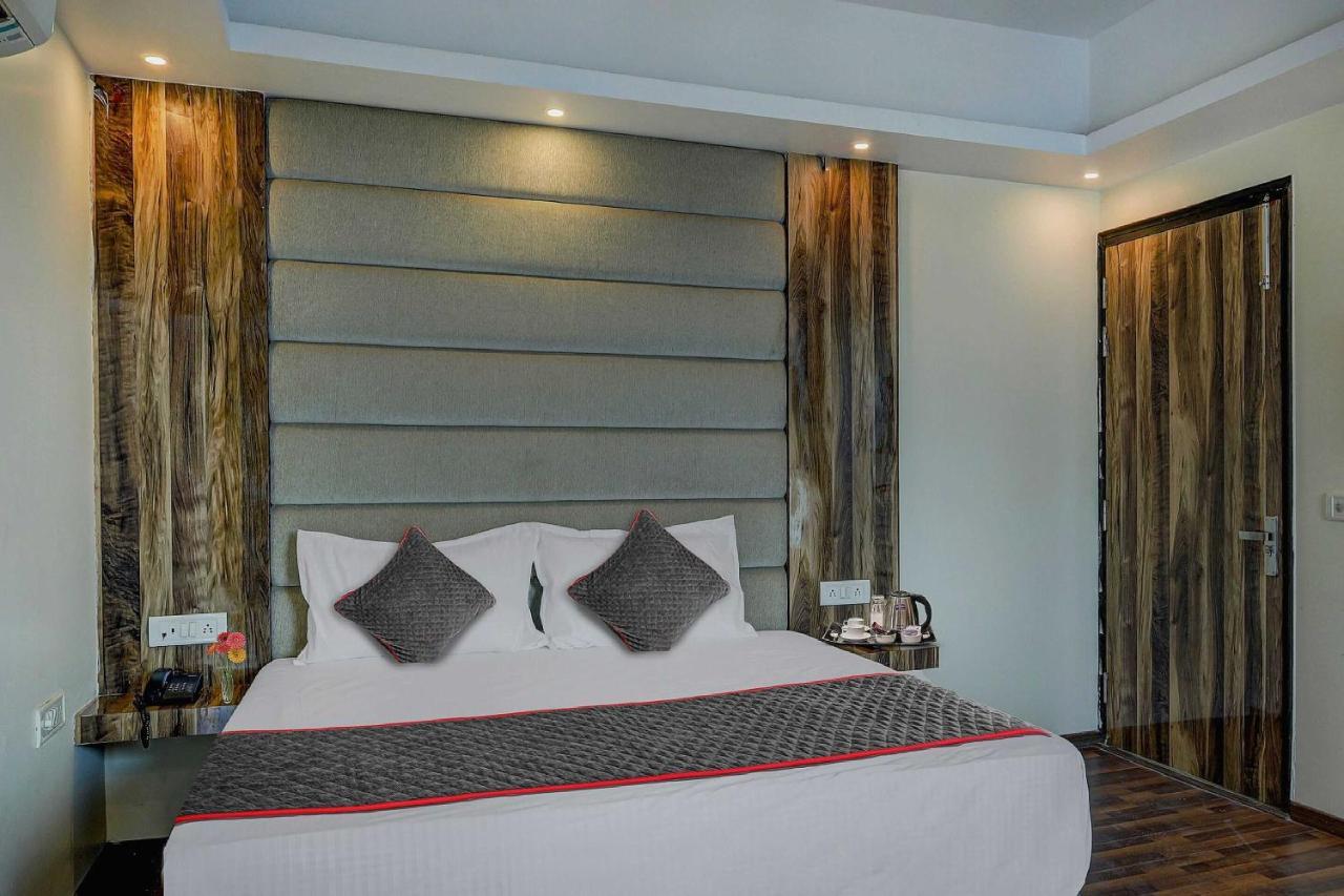 Townhouse Golden King Otel Yeni Delhi Dış mekan fotoğraf