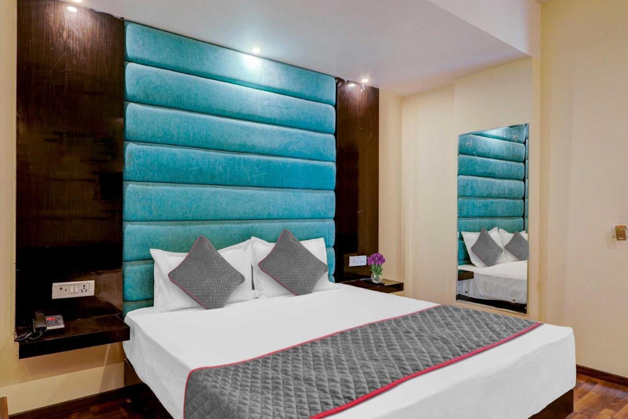 Townhouse Golden King Otel Yeni Delhi Dış mekan fotoğraf