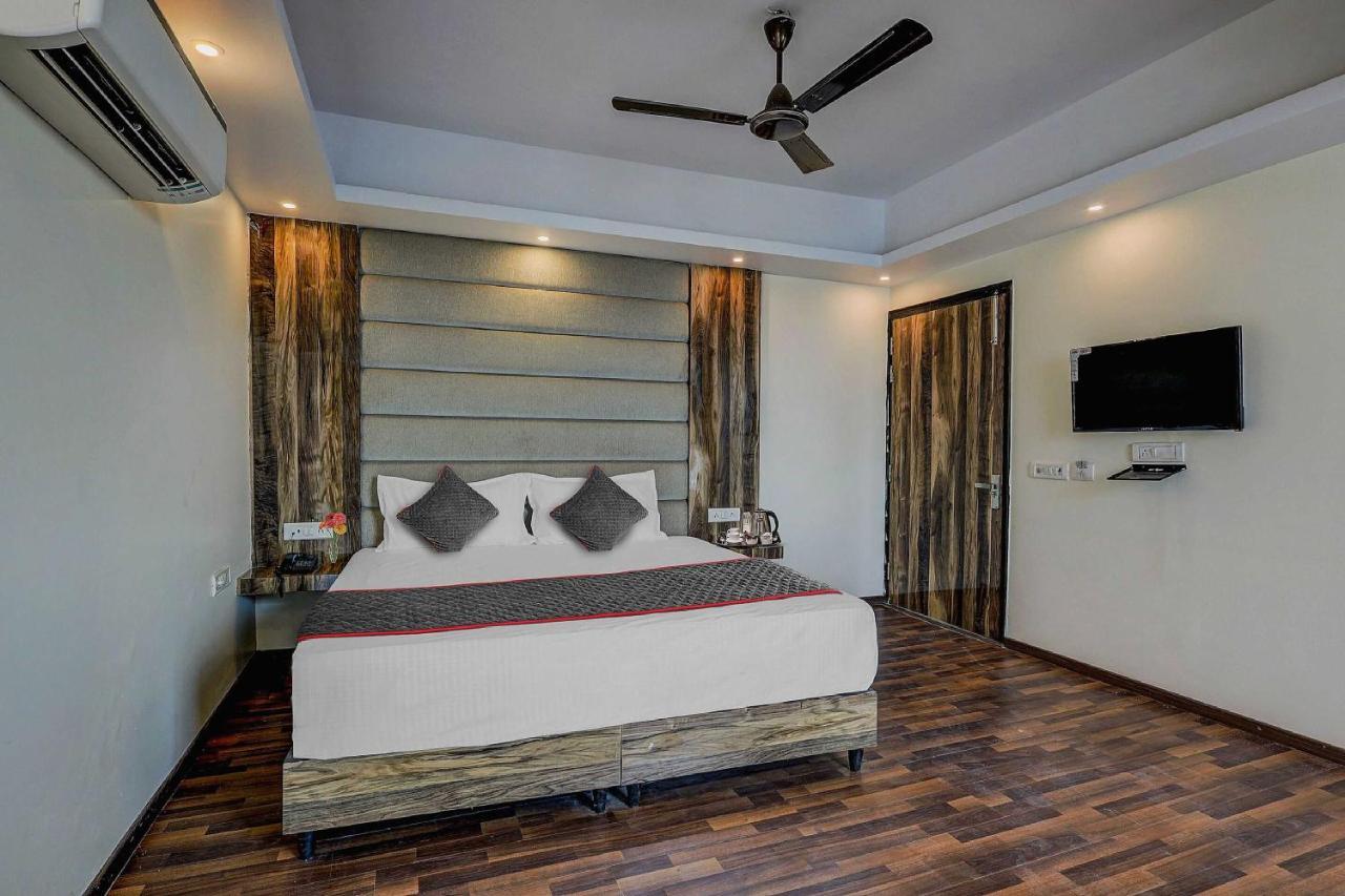 Townhouse Golden King Otel Yeni Delhi Dış mekan fotoğraf