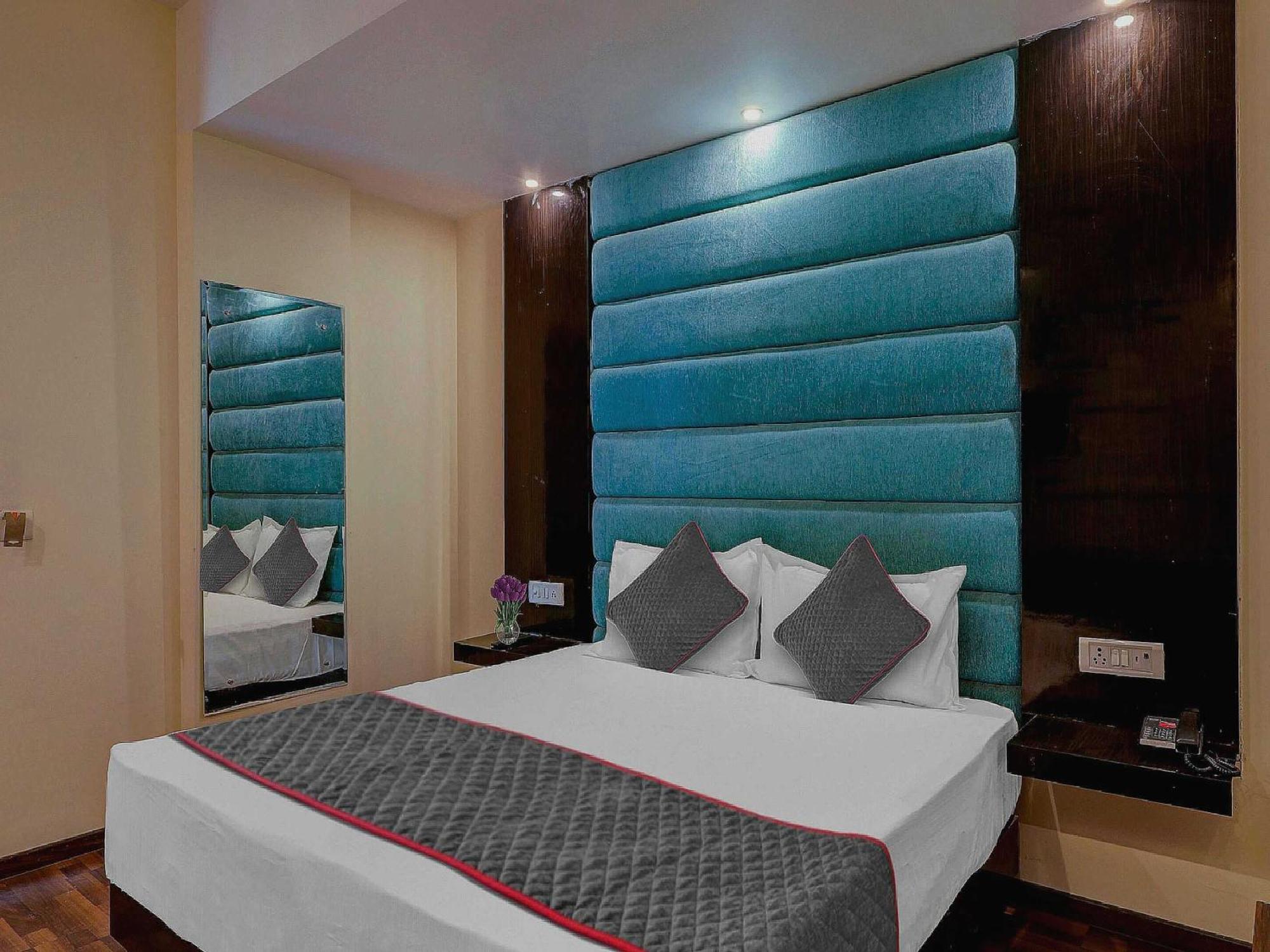 Townhouse Golden King Otel Yeni Delhi Dış mekan fotoğraf