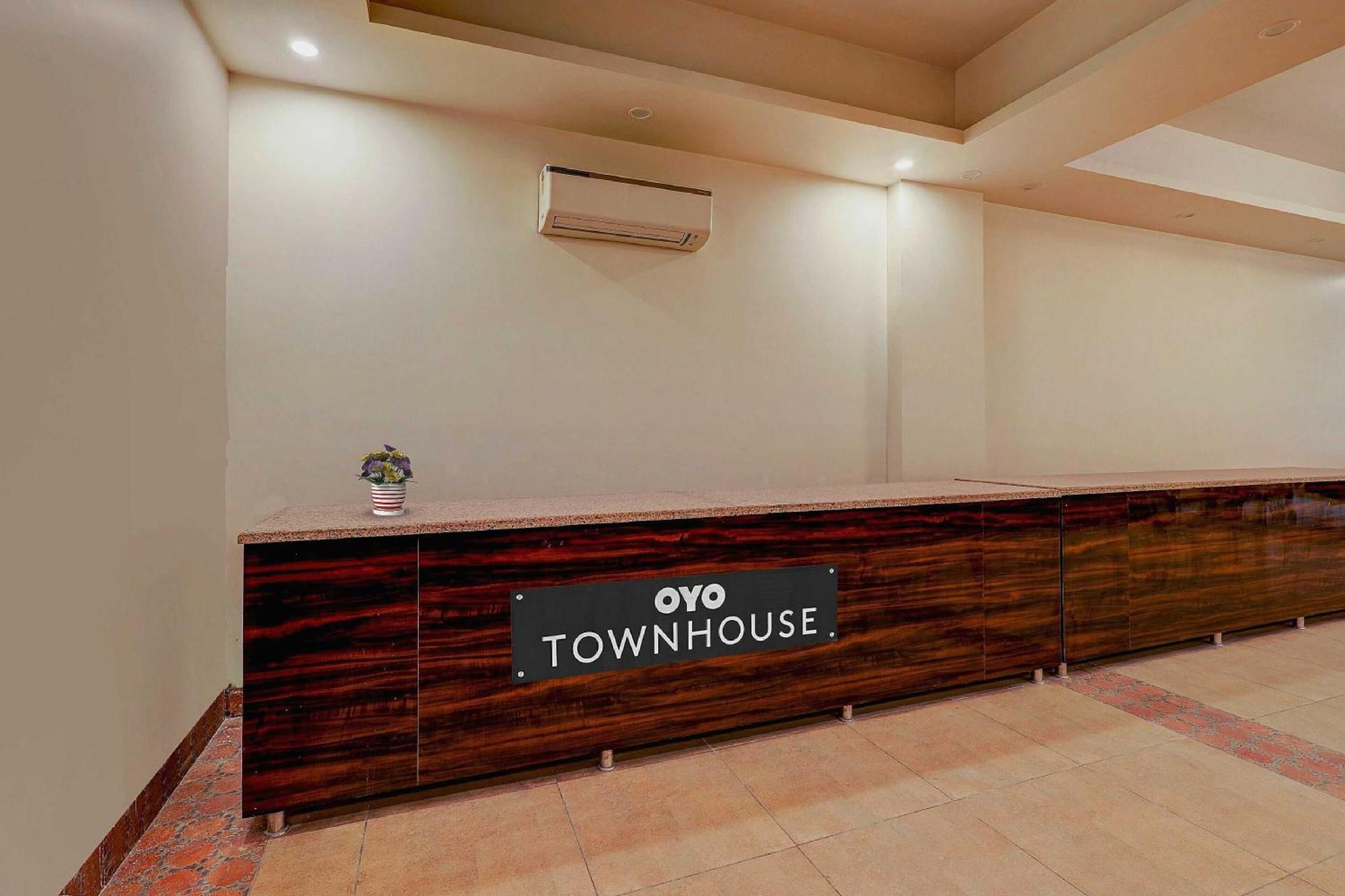 Townhouse Golden King Otel Yeni Delhi Dış mekan fotoğraf