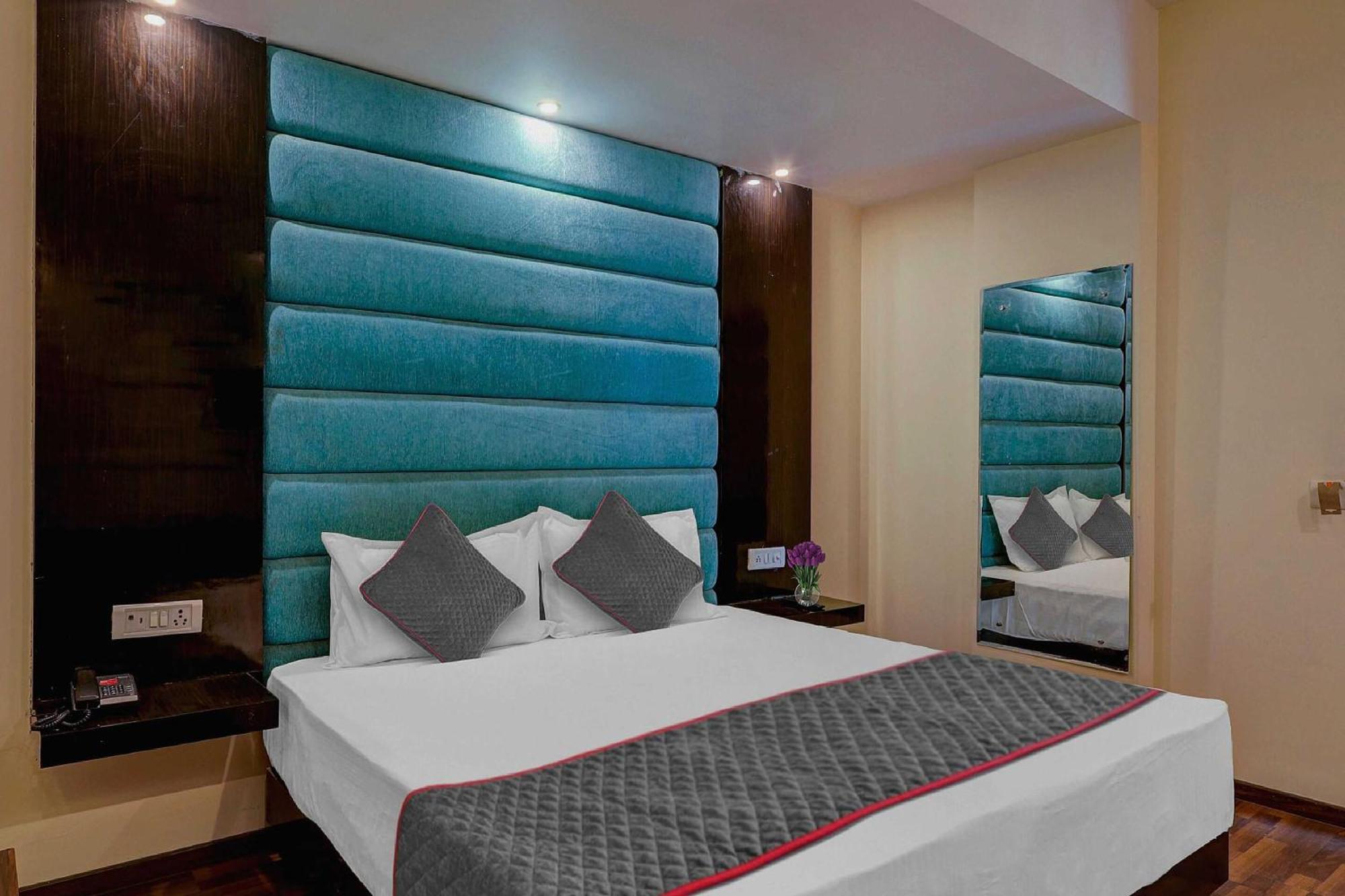 Townhouse Golden King Otel Yeni Delhi Dış mekan fotoğraf